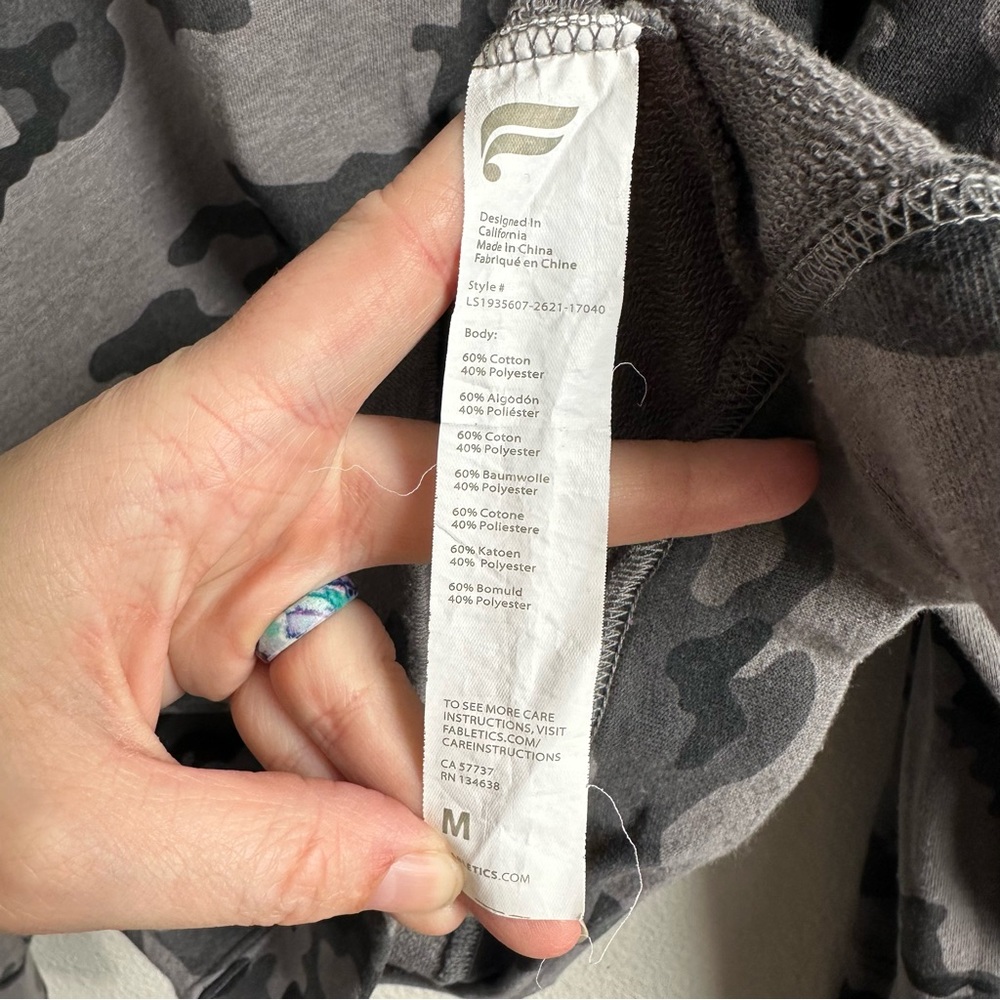 Fabletics Gray Camo Crewneck Pullover Sweatshirt … - image 5